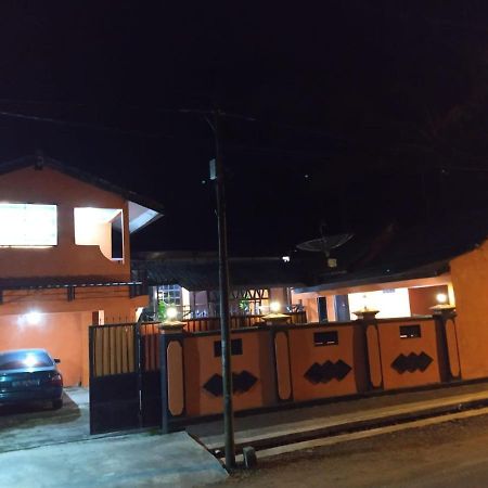 Hotel Wilis Baru Ngebel エクステリア 写真
