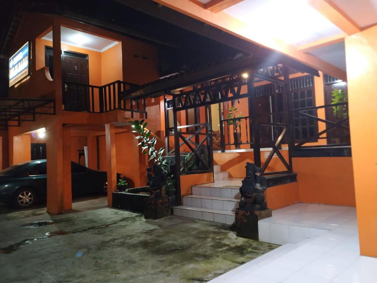 Hotel Wilis Baru Ngebel エクステリア 写真